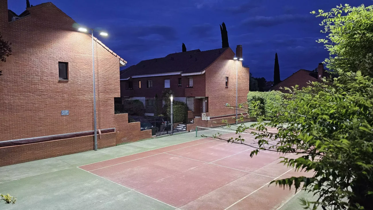 TENIS 8X300W ASIMETRICOS